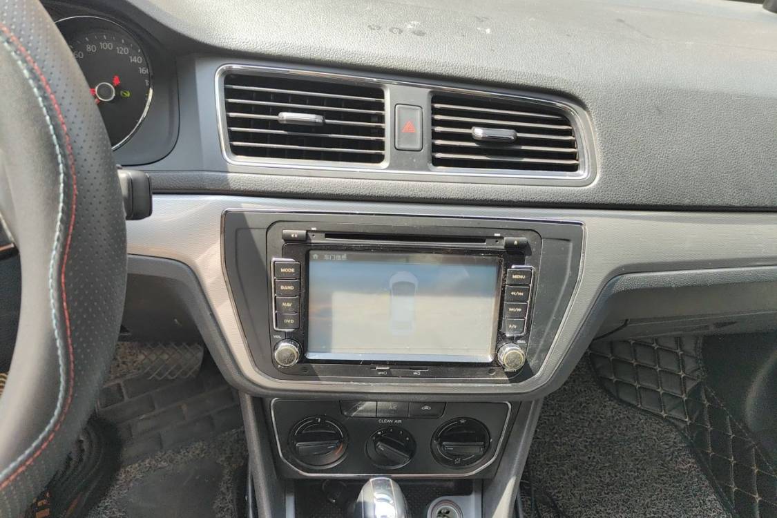 Volkswagen Lavida 2017 car image #26