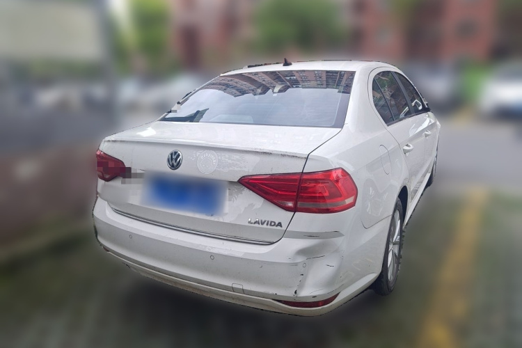 Volkswagen Lavida 2017 car image #5