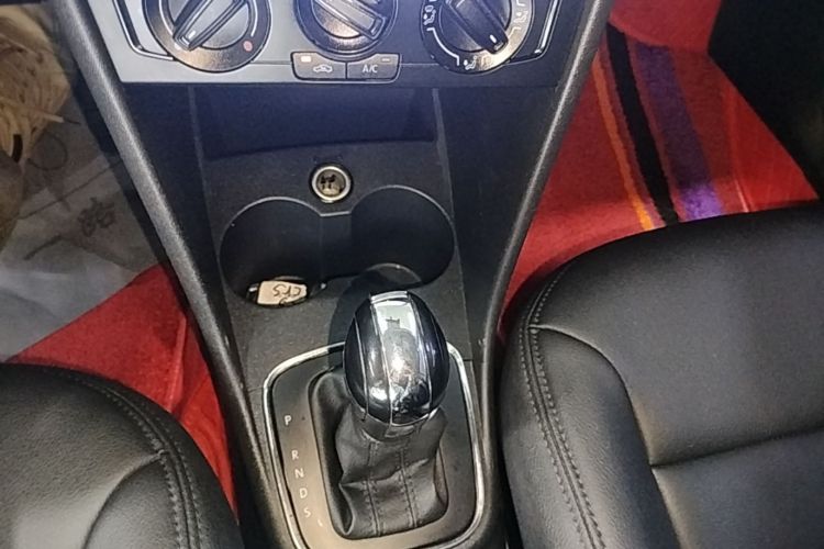 Volkswagen Polo 2016 #14 Volkswagen Polo 2016 car image #14