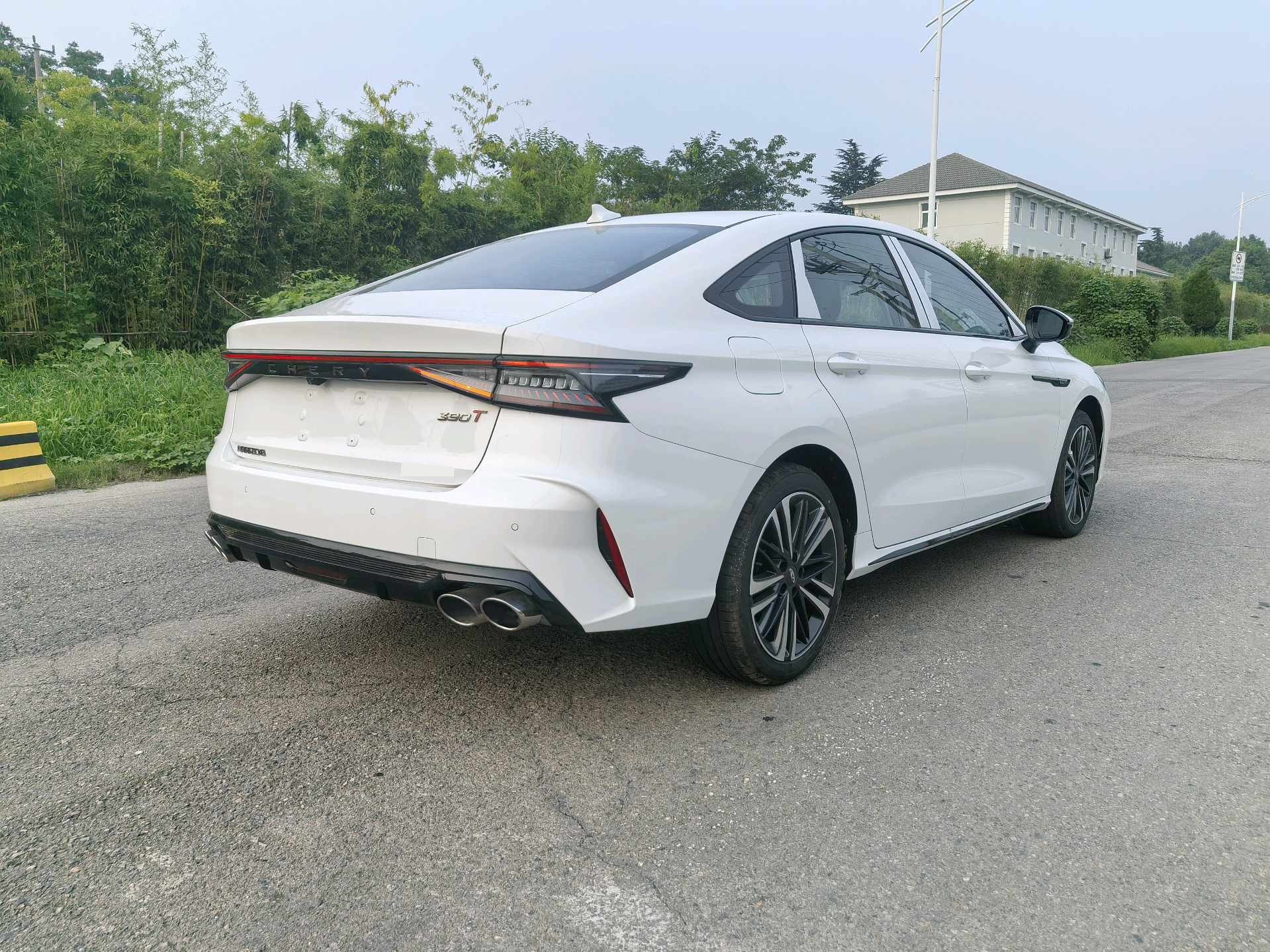 Chery Arrizo 8 2026 car image #8