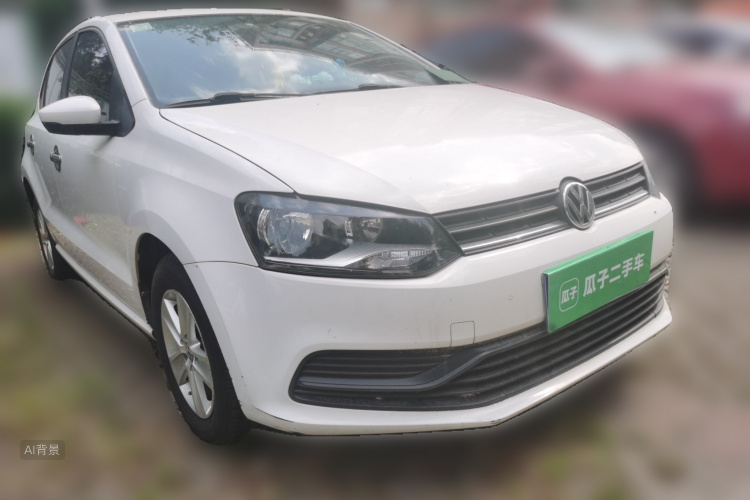 Volkswagen Polo 2015 car image #4