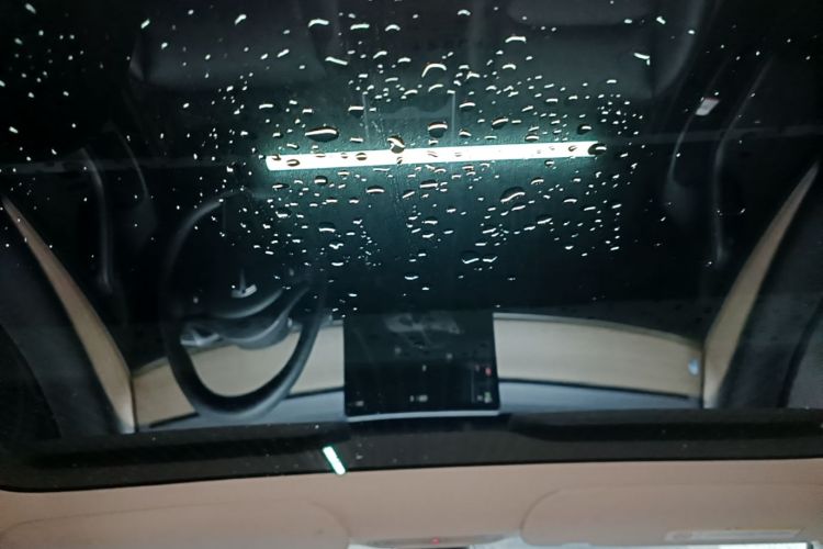 Tesla Model 3 2023 car image #18