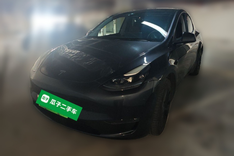 Tesla Model Y 2024 #2 Tesla Model Y 2024 immagine di auto #2