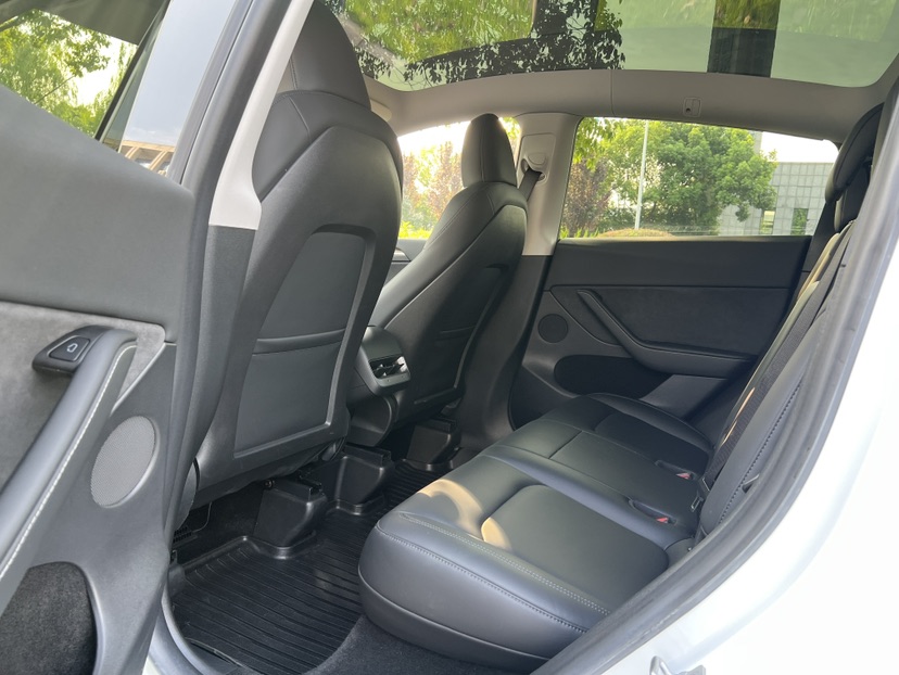Tesla Model Y 2022 #7 Tesla Model Y 2022 car image #7