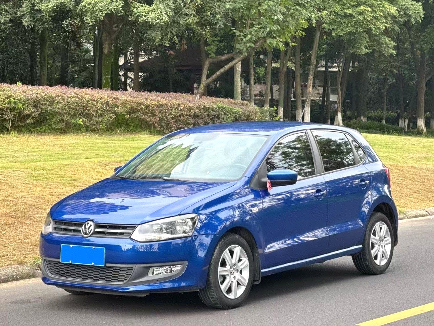 Volkswagen Polo 2014 Volkswagen Polo 2014 car image