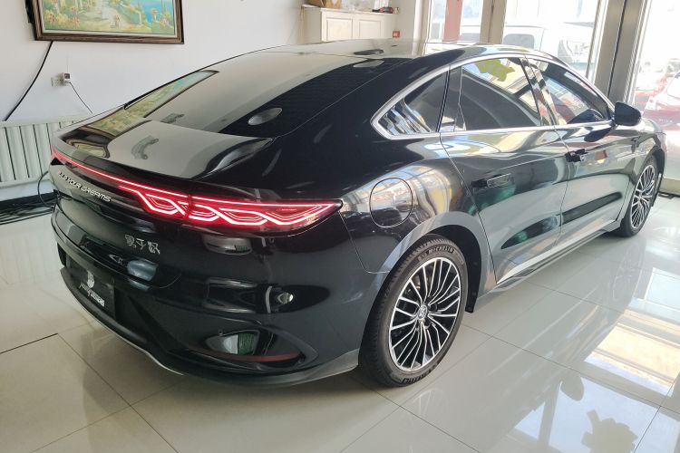 BYD Han 2023 car image #7