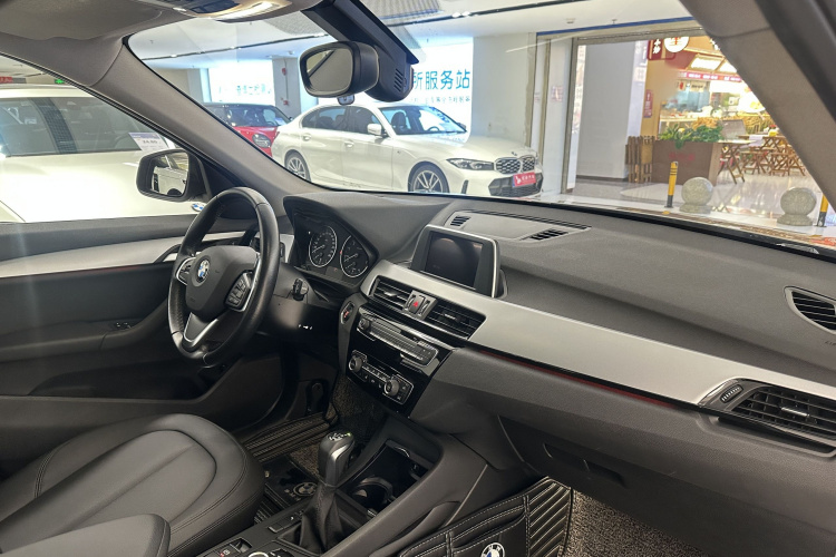 BMW X1 2017 image de voiture #17