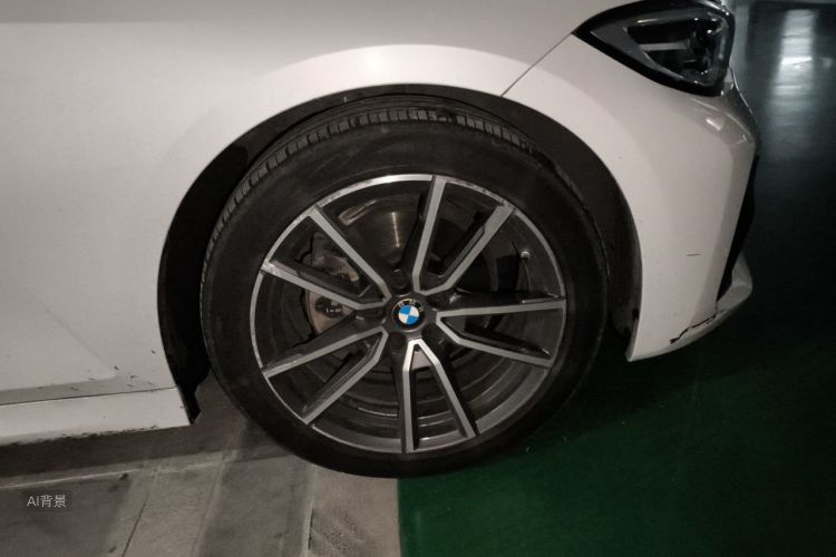 BMW 3 Series 2020 car image #9