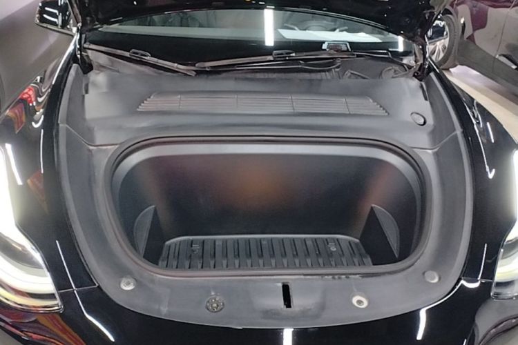Tesla Model Y 2023 #20 Tesla Model Y 2023 car image #20