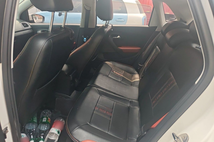 Volkswagen Polo 2018 car image #10