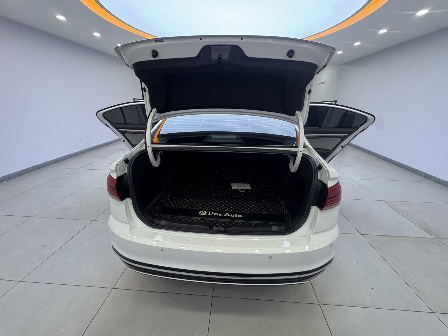 2023 изображение автомобиля #7