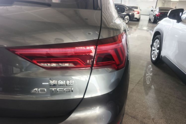 Audi Q3 2021 #8 Audi Q3 2021 car image #8