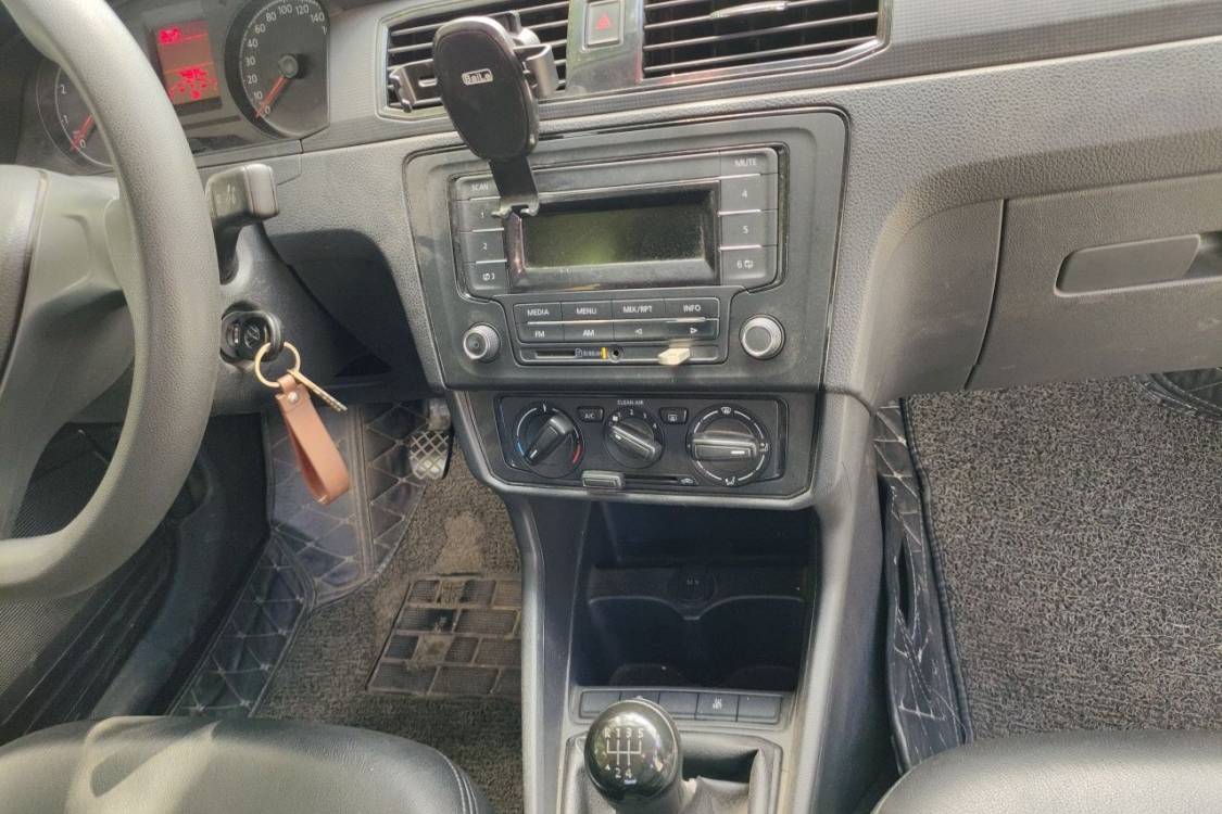 Volkswagen Santana 2019 car image #26