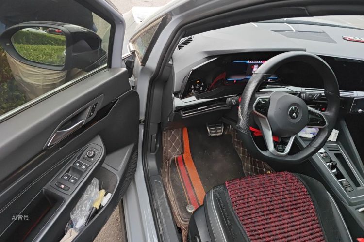 Volkswagen Golf 2022 car image #18