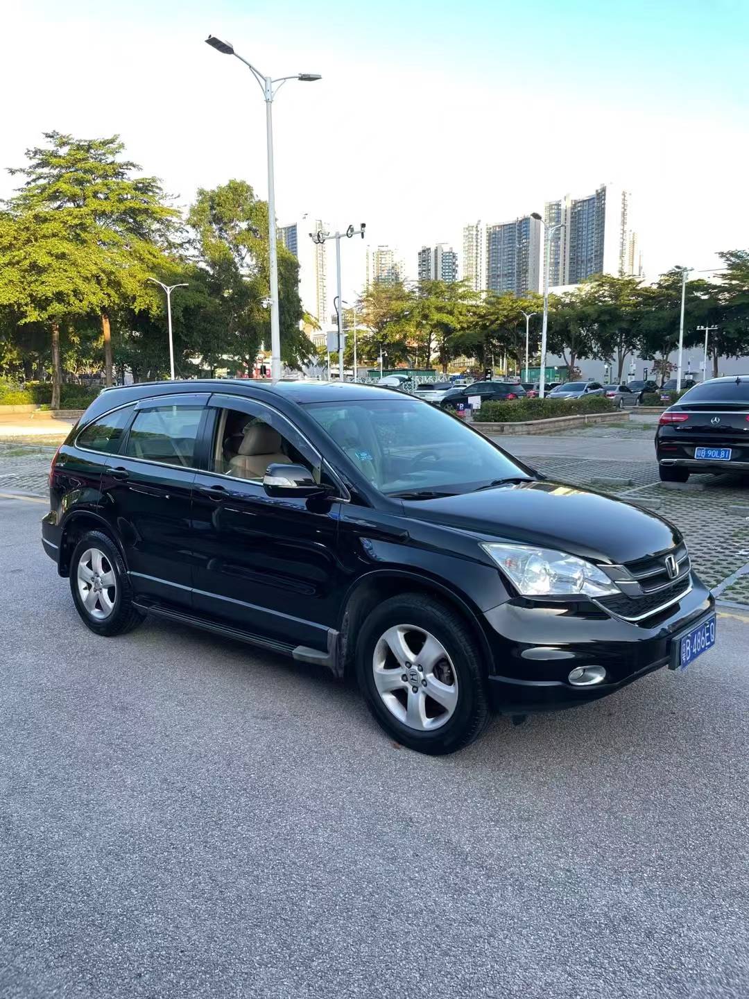 Honda CR-V 2010 car image #2
