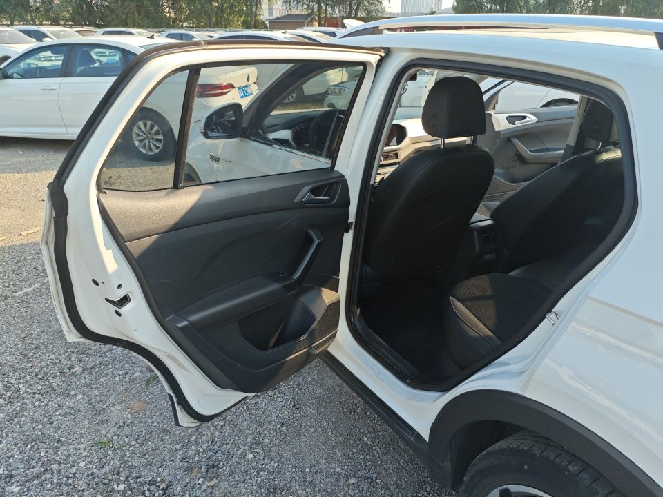 Volkswagen Tacqua 2023 #4 Volkswagen Tacqua 2023 صورة سيارة #4