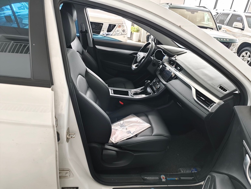 GEELY Emgrand 2020 car image #7