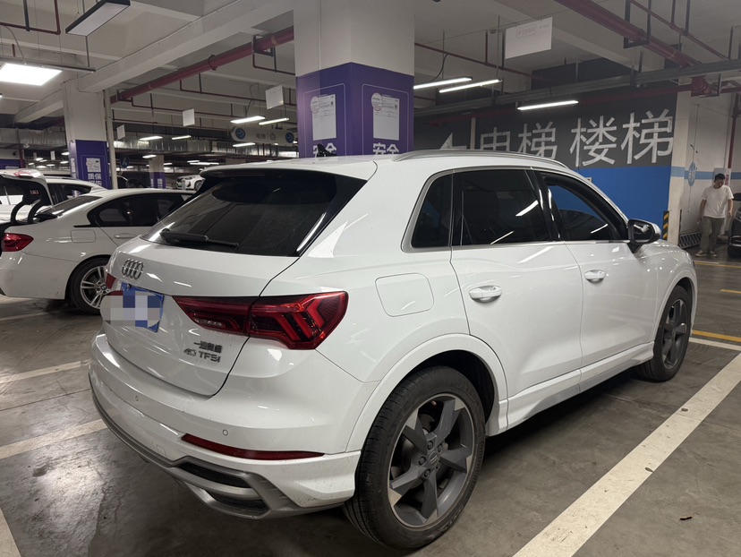 Audi Q3 2019 #2 Audi Q3 2019 car image #2