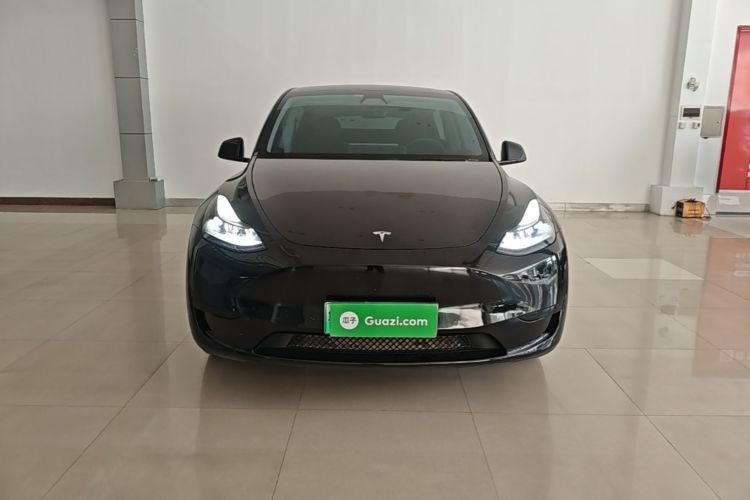Tesla Model Y 2023 #3 Tesla Model Y 2023 car image #3