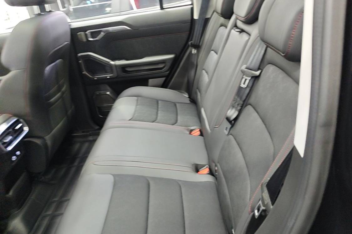 Jetour Traveller 2024 car image #13