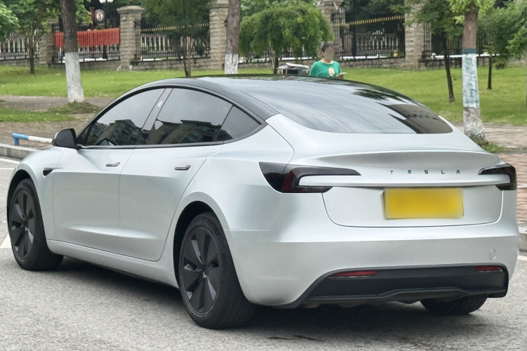Tesla Model 3 2024 #3 Tesla Model 3 2024 car image #3