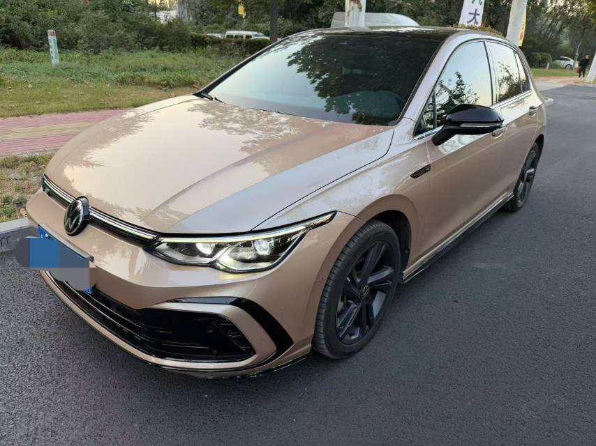 Volkswagen Golf 2022 car image #2