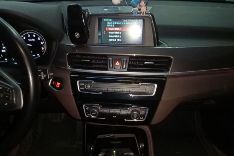 BMW X1 2019 #13 BMW X1 2019 car image #13