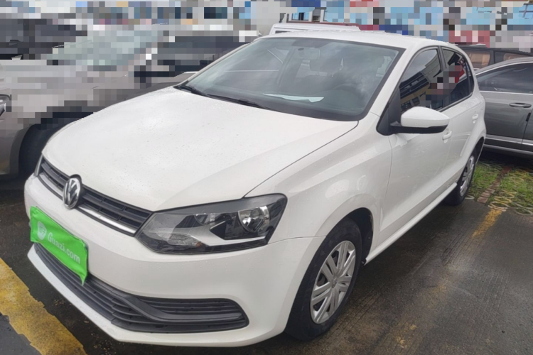 Volkswagen Polo 2016 car image #2