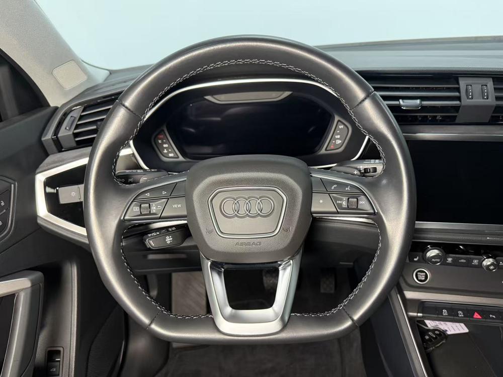Audi Q3 2022 immagine di auto #16