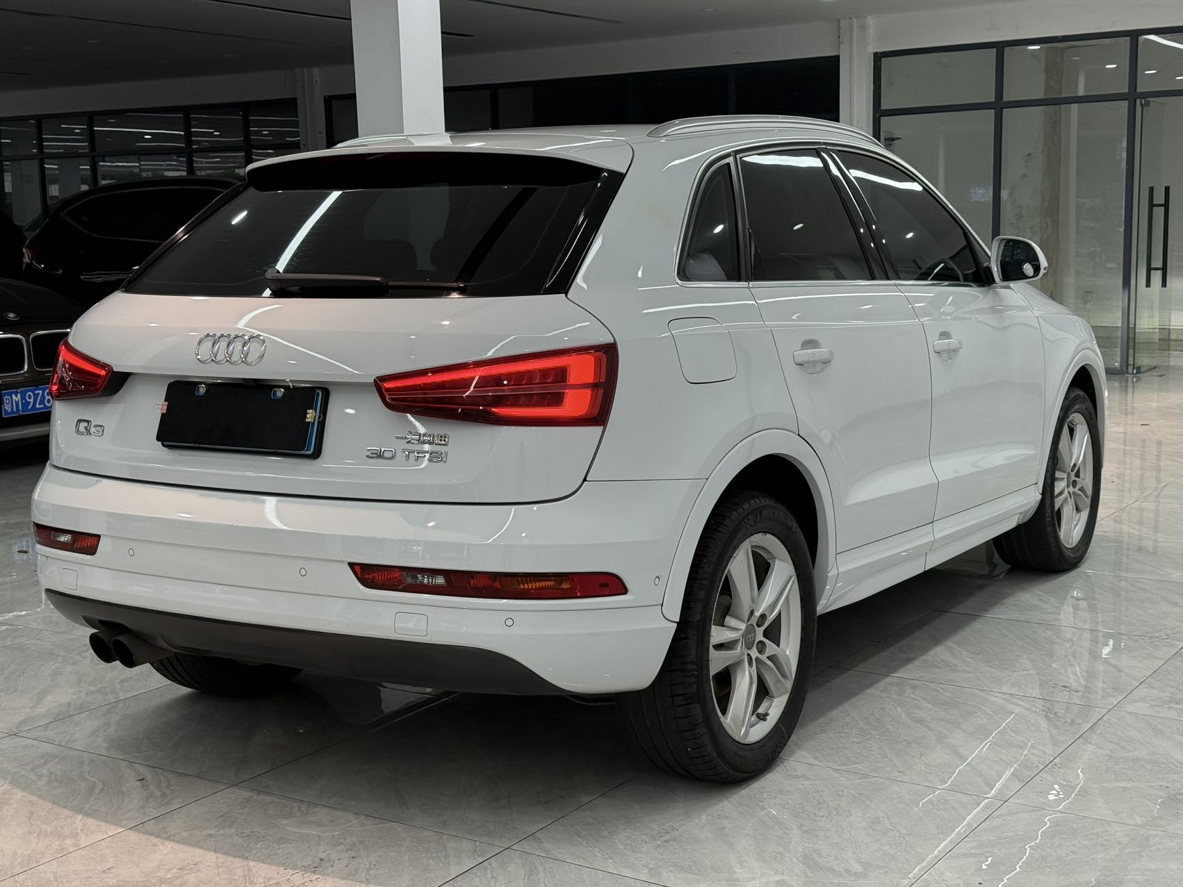 Audi Q3 2017 #4 Audi Q3 2017 car image #4