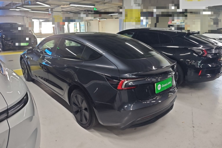 Tesla Model 3 2024 car image #5