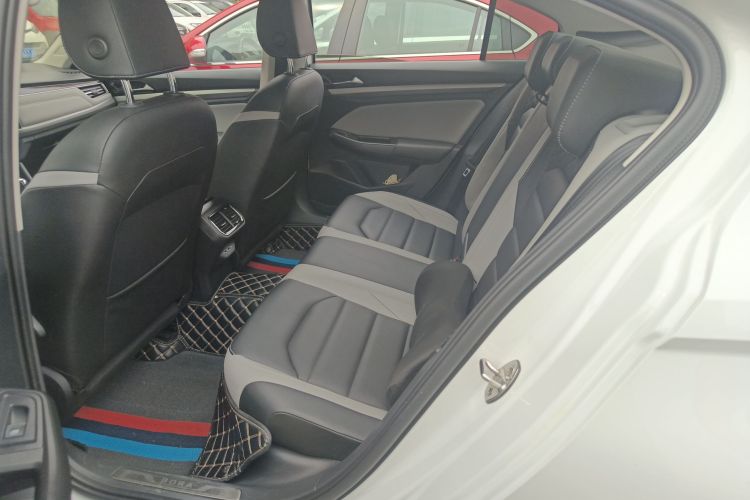 Volkswagen Bora 2023 car image #17