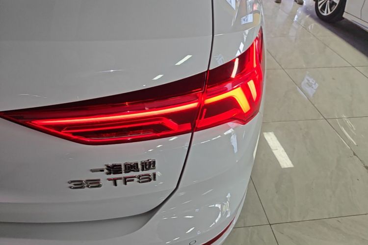 Audi Q3 2021 #8 Audi Q3 2021 car image #8