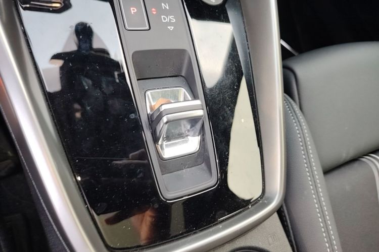 Audi A3 2023 car image #14