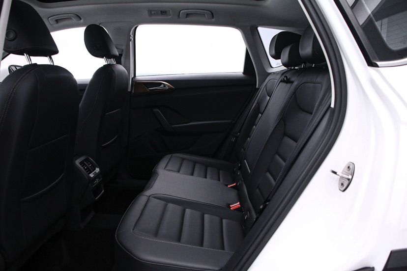 Volkswagen Tharu 2021 #4 Volkswagen Tharu 2021 صورة سيارة #4