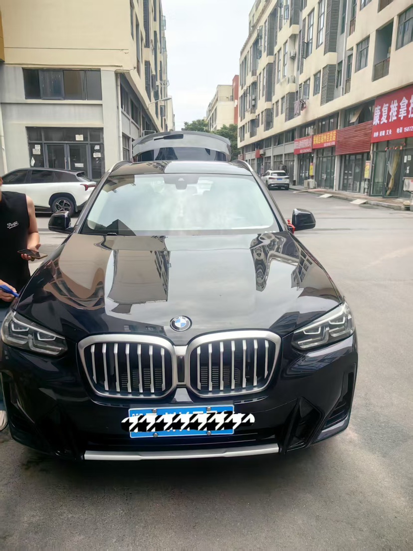 BMW X3 2023 car image #2