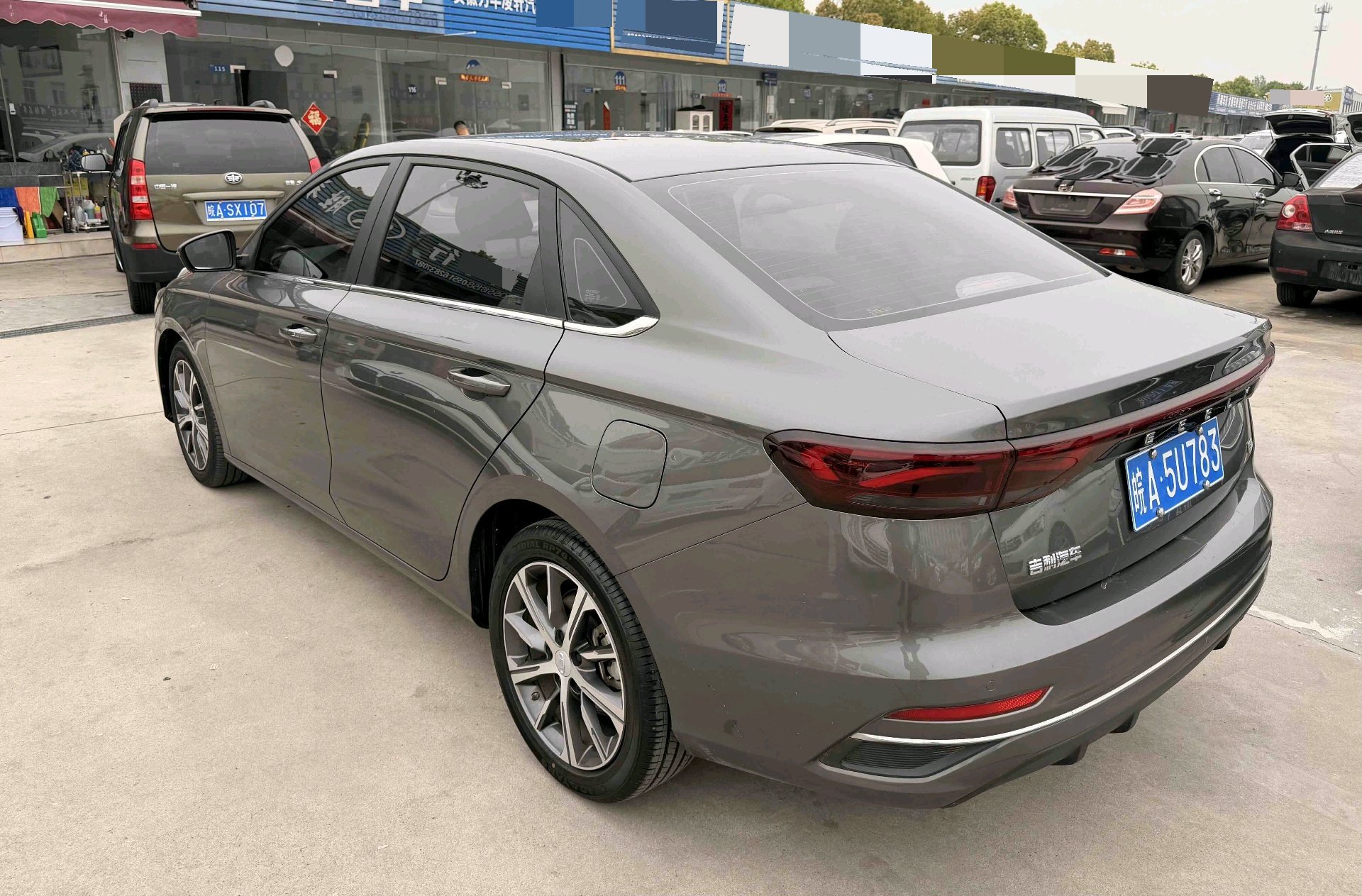 GEELY Emgrand 2023 изображение автомобиля #6