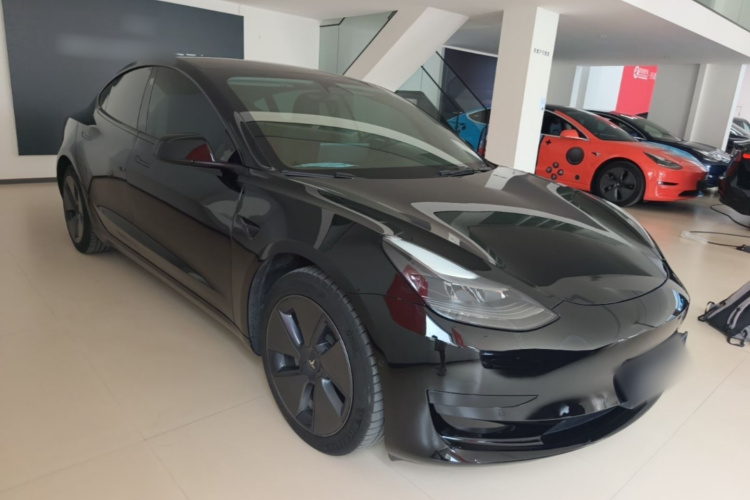 Tesla Model 3 2022 car image #4