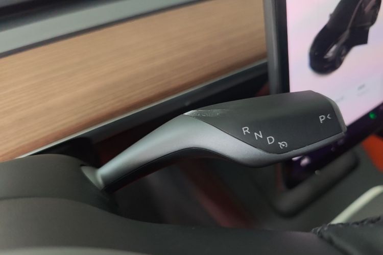 Tesla Model 3 2021 imagem de carro #14