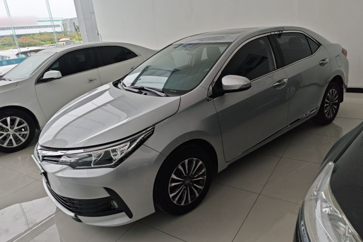 Toyota Corolla 2018 car image #2