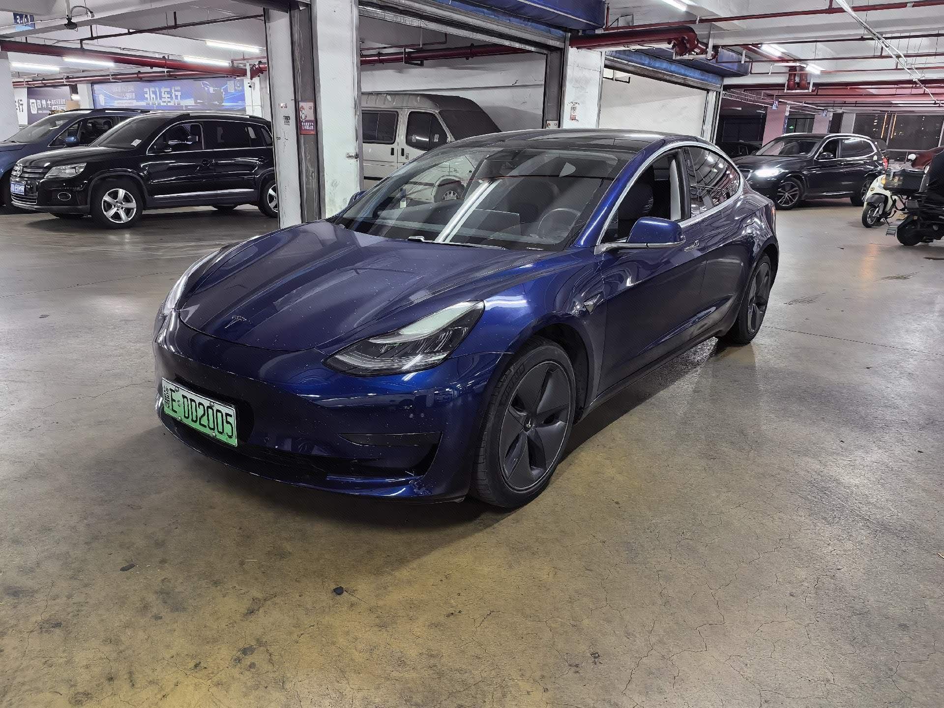 Tesla Model 3 2020 car image 
