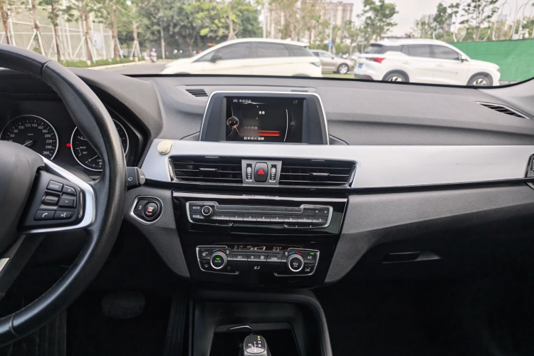 BMW X1 2017 car image #19