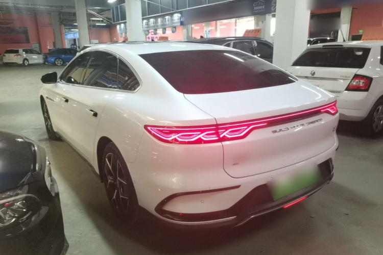 BYD Han 2022 car image #5