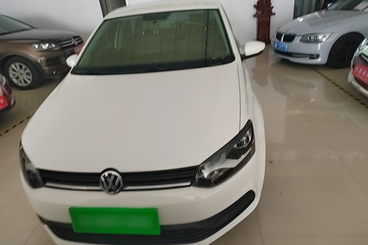 Volkswagen Polo 2019 car image #3