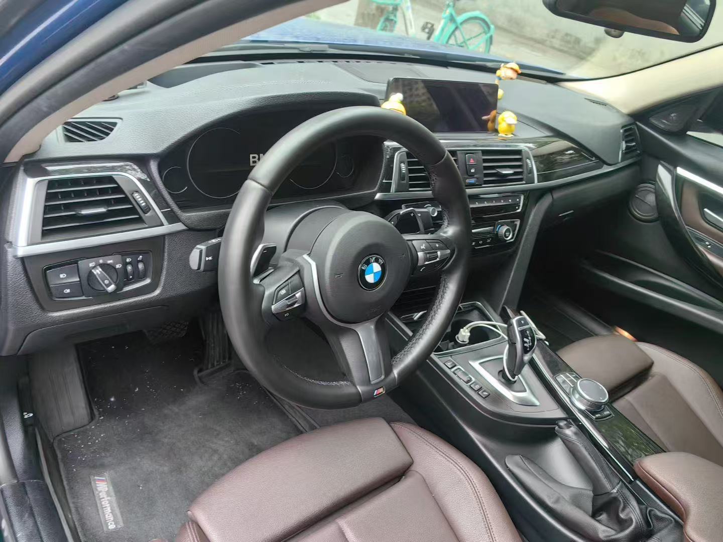 BMW 3 Series 2018 #4 BMW 3 Series 2018 car image #4