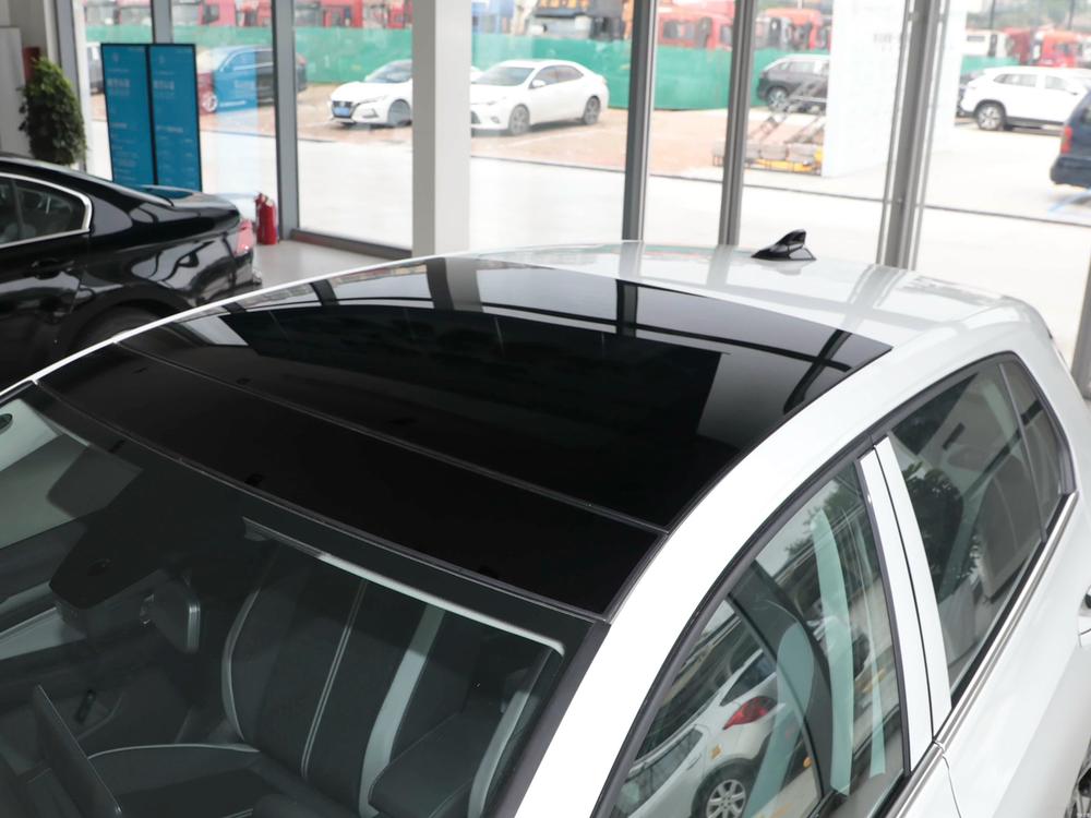 Volkswagen Golf 2025 #8 Volkswagen Golf 2025 صورة سيارة #8