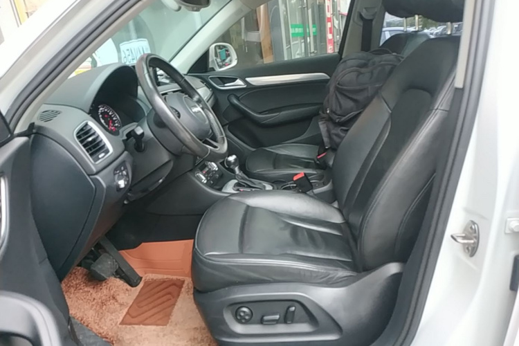 Audi Q3 2015 #19 Audi Q3 2015 car image #19