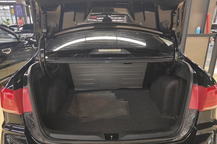 Volkswagen Santana 2017 #19 Volkswagen Santana 2017 car image #19