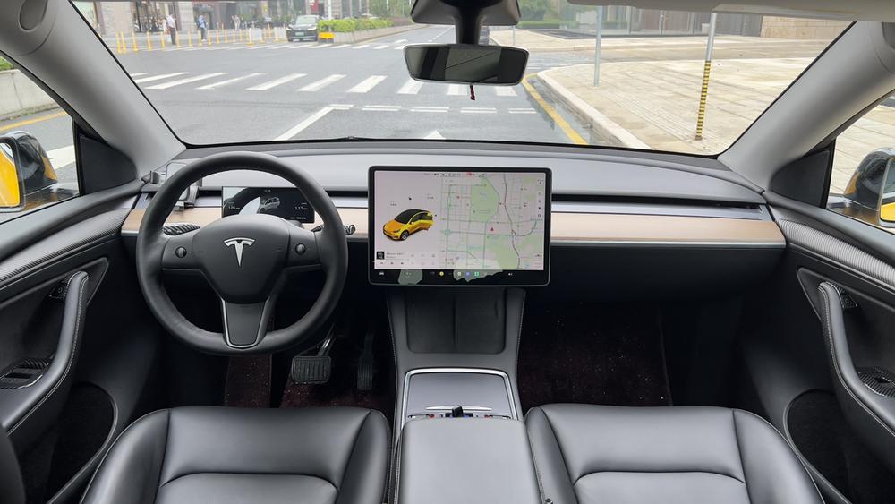 Tesla Model Y 2021 #16 Tesla Model Y 2021 car image #16