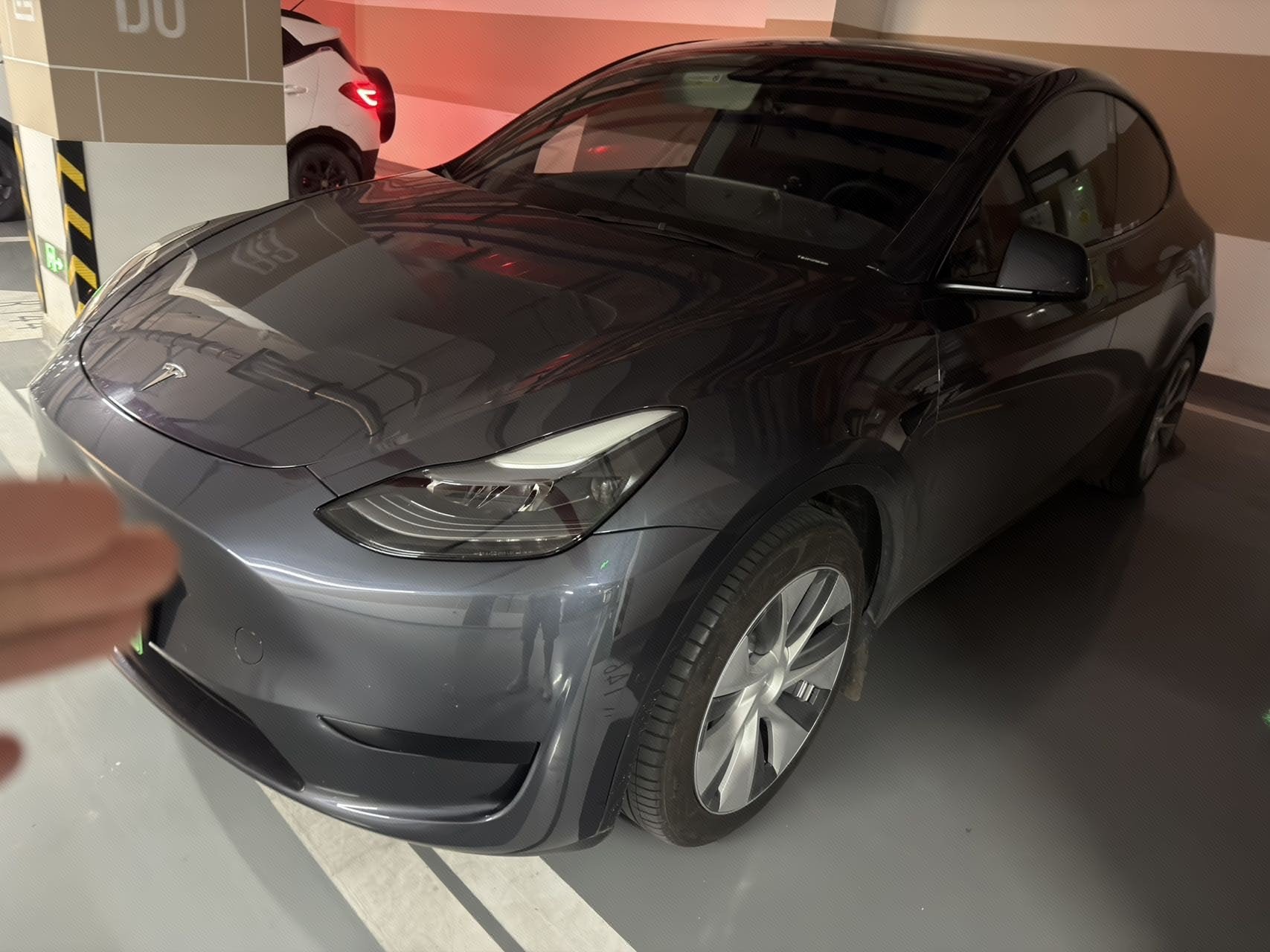 Tesla Model Y 2022 Tesla Model Y 2022 car image